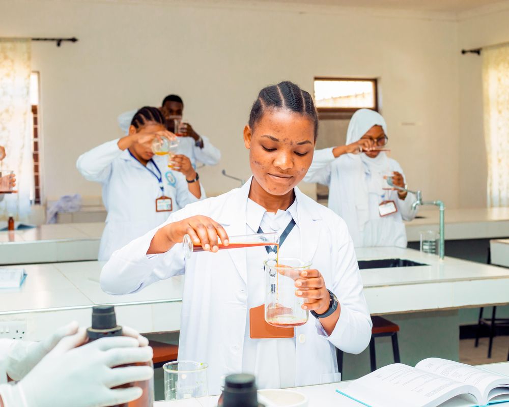 Pharmaceutical compounding laboratory